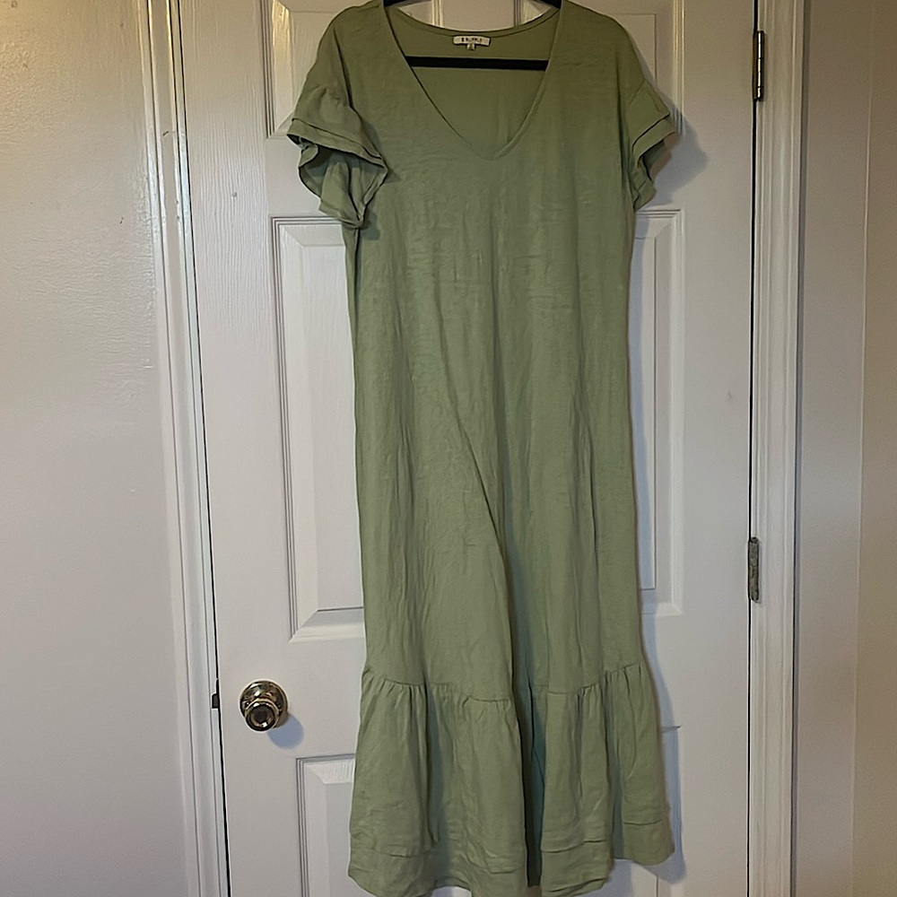 Green ruffled maxi dress